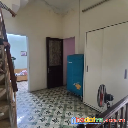 Bán nhà tây sơn. đống đa. lô góc. ô tô. dt 70m2. mt 8.6m. 4 tầng. giá 22.8 tỷ.