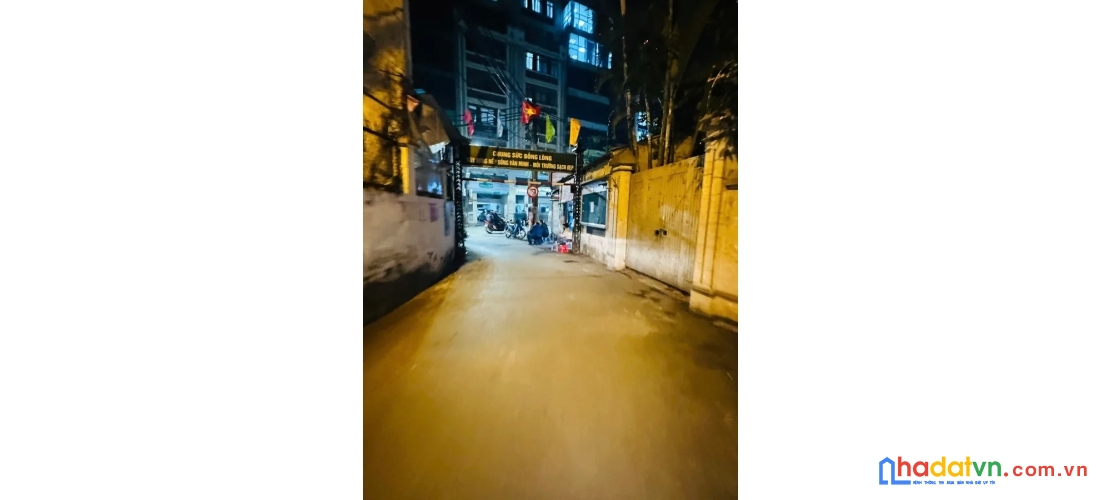 Bán nhà tô vĩnh diện. thanh xuân. lô góc. ô tô. dt 54m2. mt 6m. 4 tầng. giá 20.9 tỷ