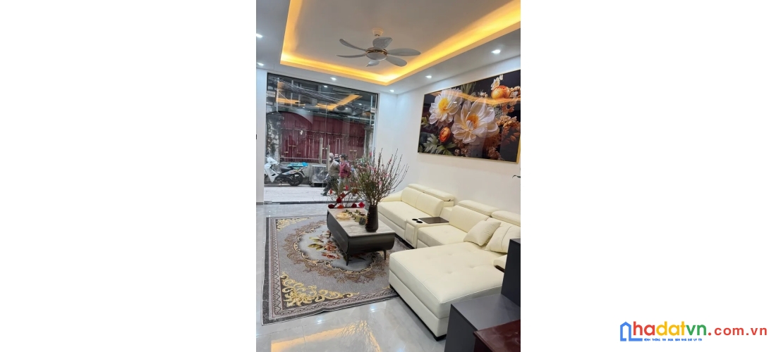 Bán nhà nguyễn chí thanh. đống đa. ô tô. dt 45m2. mt 4m. 5 tầng. giá 20.8 tỷ.