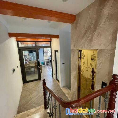 Bán nhà mặt phố quan nhân. thanh xuân. thang máy. ô tô. dt 90m2. mt 5m. giá 24.4 tỷ