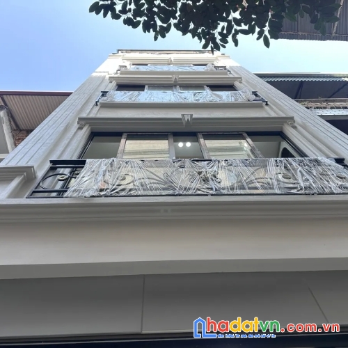 Bán nhà tô vĩnh diện. thanh xuân. thang máy. ô tô. dt 50m2. mt 4.6m. giá 19.7 tỷ.