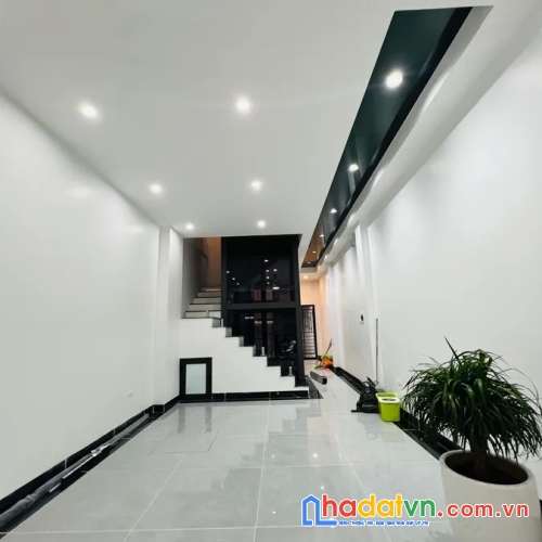 Bán nhà khương trung. thanh xuân. thang máy. ô tô. dt 50m2. mt 4m. giá 18.2 tỷ