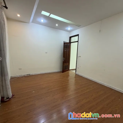 Bán nhà hoàng văn thái. thanh xuân. ô tô. dt 45m2. mt 5m. 4 tầng. giá 16.2 tỷ
