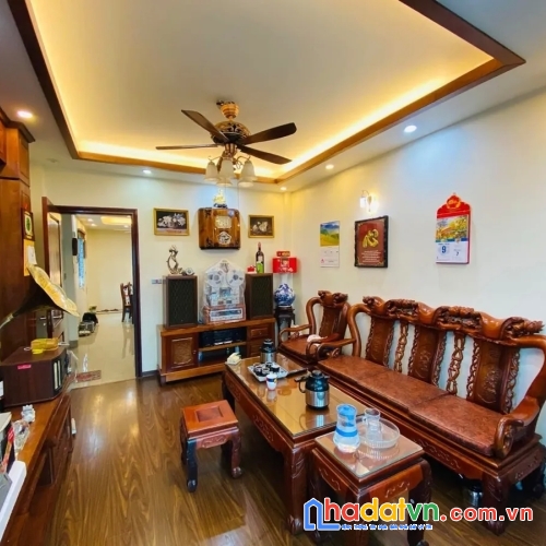 Bán nhà mặt phố linh đường. hoàng mai. ô tô. vỉa hè. dt 40m2. mt 3.7m. 5 tầng. giá 20.7 tỷ.