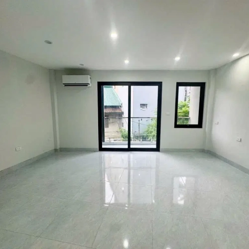 Bán nhà tân mai. hoàng mai. 5 tầng thang máy. ô tô. dt 69m2. mt 5.2m. giá 16.8 tỷ.