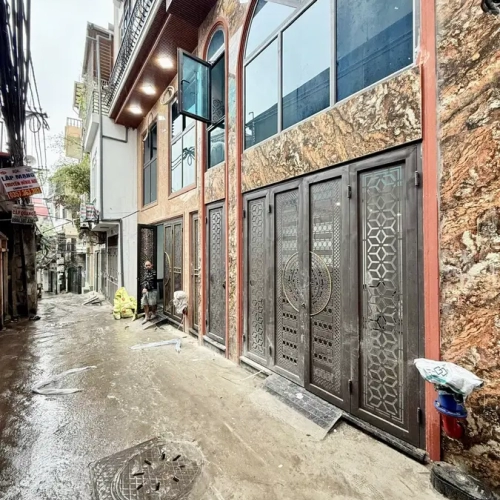 Bán nhà đội cấn. ba đình. 7 tầng thang máy. ô tô. dt 94m2. mt 5.3m. giá 27.3 tỷ.