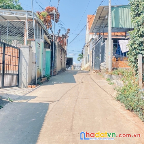 Đất hẻm liên hiệp cũ, trung tâm đức trọng, lâm đồng