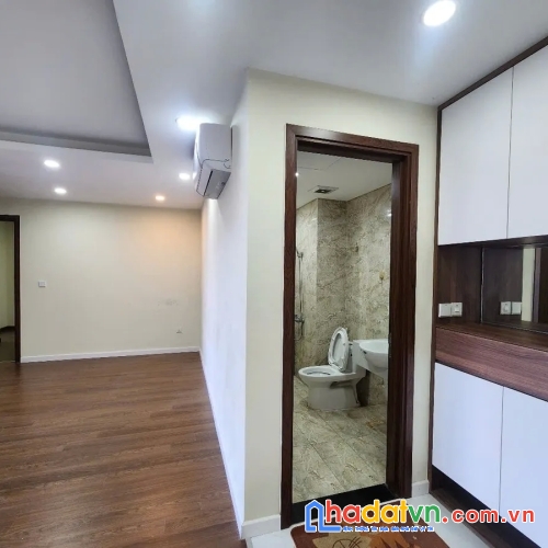 Mặt phố kim đồng 59m2, nhà 5 tầng, mặt tiền 4.5m, dòng tiền 100 triệu