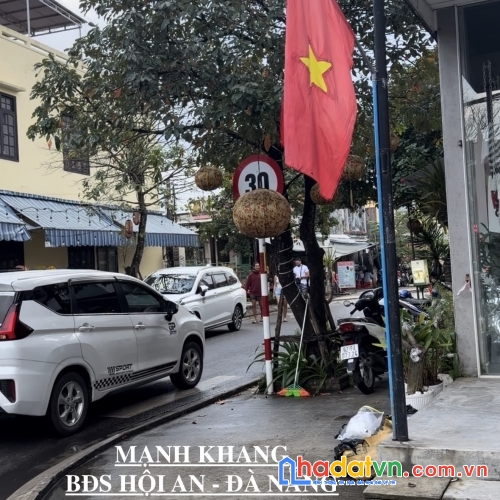 Bán nhà mặt phố bà triệu hội an 4 phòng ngủ 85m2 giá tốt 11 tỷ.