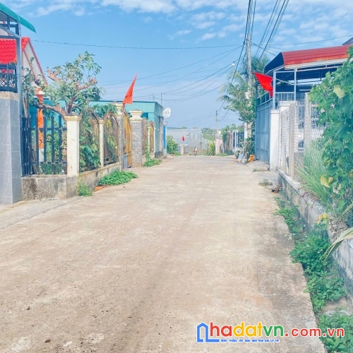 Bán nhà 1 trệt 1 lầu kiên cố hẻm ql20, ninh gia, đức trọng cũ, lâm đồng