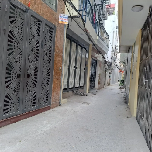 Bán đất định công thượng. hoàng mai. dt 40m2. mt 7.2m. giá 5.48 tỷ.