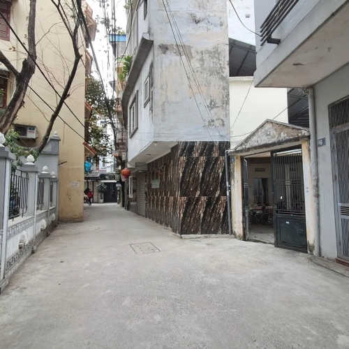 Bán nhà thái thịnh. đống đa. ô tô. dt 158m2. mt 4m. 2 tầng. giá 39.8 tỷ.