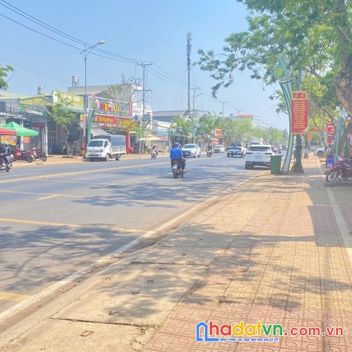 Đất và nhà mặt tiền quốc lộ 20 trung tâm đức trọng, lâm đồng