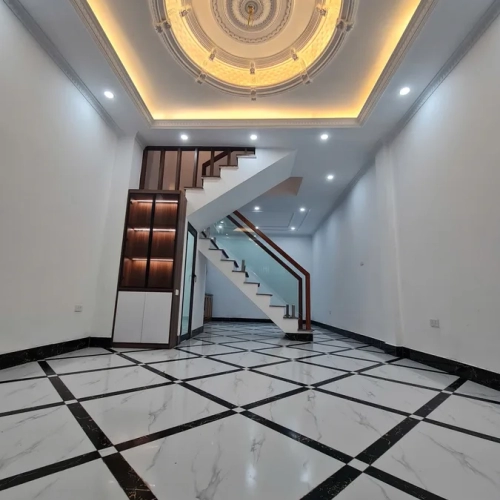 Bán nhà giải phóng. hoàng mai. ô tô. dt 43m2. mt 4m. 5 tầng. giá 10.3 tỷ.