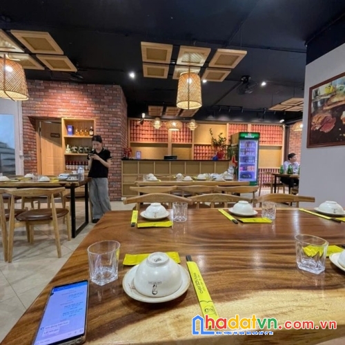 Bán nhà mặt phố trần kim xuyến. cầu giấy. ô tô. vỉa hè. dt 153m2. mt 8.7m. giá 115 tỷ.