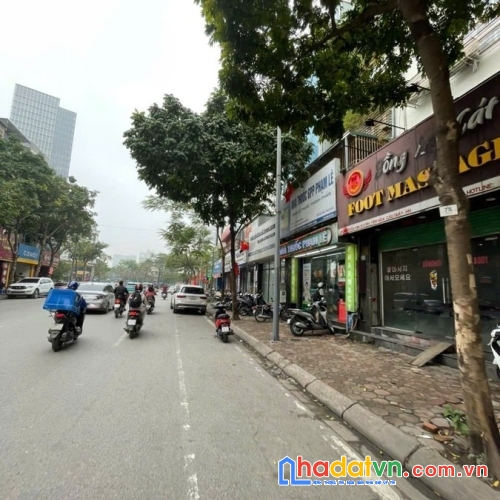 Bán nhà mặt phố trần kim xuyến. cầu giấy. ô tô. vỉa hè. dt 153m2. mt 8.7m. giá 115 tỷ.