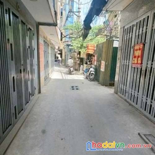 Bán nhà kim giang. hoàng mai. ô tô. dt 52m2. mt 4.8m. 4 tầng. giá 12.7 tỷ.