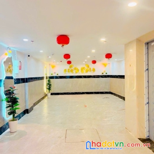 Bán nhà hoàng đạo thành.thanh xuân. 8 tầng thang máy. ô tô. vỉa hè. dt 95m2. giá 45.8 tỷ