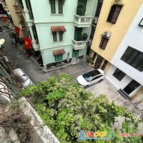 Bán nhà phương liệt. thanh xuân. ô tô. dt 130m2. mt 6.5m. 4 tầng. giá 40.5 tỷ. 