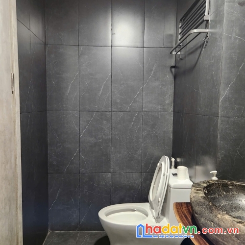 Cho thuê nhà nguyên căn 75m2 6 phòng ngủ trung tâm trâu quỳ/gia lâm, gần hồ và công viên
