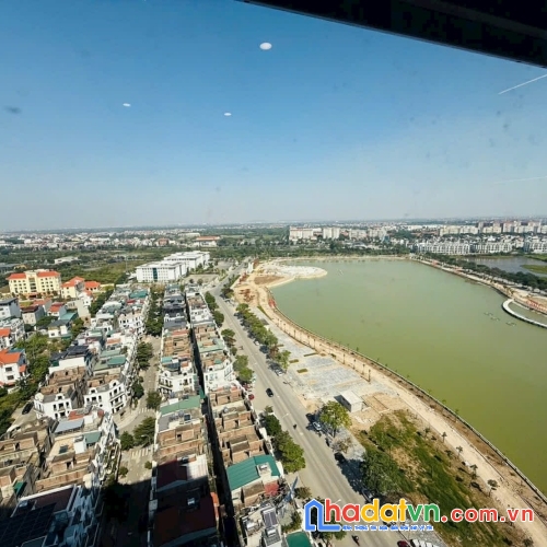 Cho thuê nhà nguyên căn 5 sàn thang máy phố thuận an/trâu quỳ view hồ, công viên gia lâm