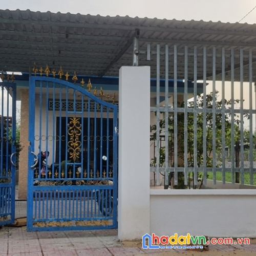 Tôi cần bán nhà cấp 4 full sổ 215m2
2pn 1 toilet