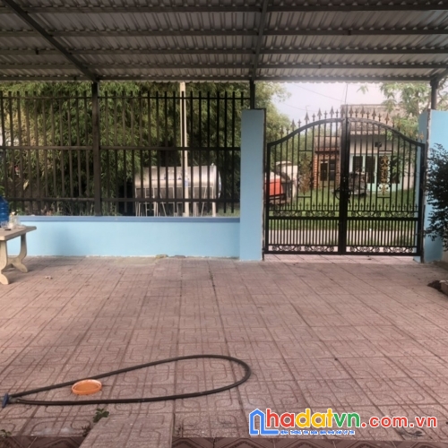 Tôi cần bán nhà cấp 4 full sổ 215m2
2pn 1 toilet