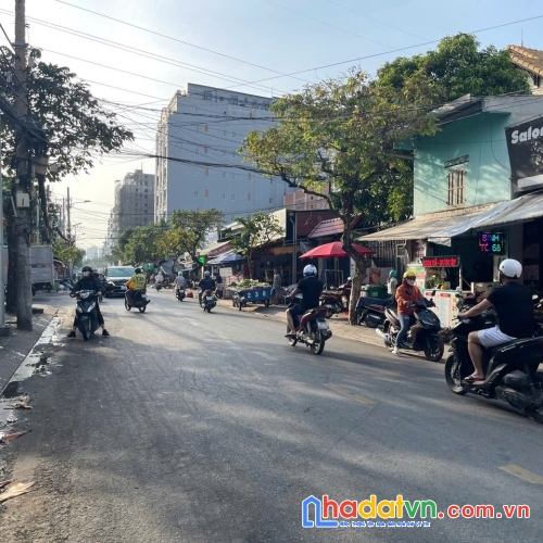 Đất trống 12x34m mặt tiền chính lý phục man phường bình thuận q7. giá tl
