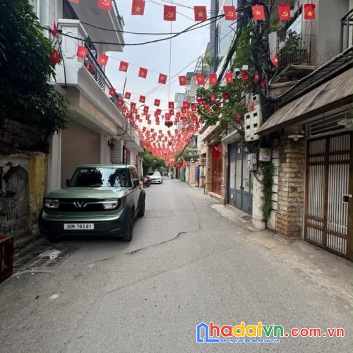Bán nhà phố vạn bảo, ba đình 38m, 6 tầng, mt 4.6m. giá: 23.9 tỷ. lh: 0937158386