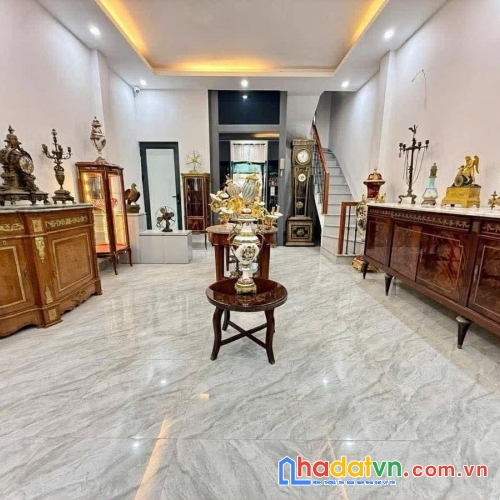 Bán nhà phố vạn bảo, ba đình 38m, 6 tầng, mt 4.6m. giá: 23.9 tỷ. lh: 0937158386
