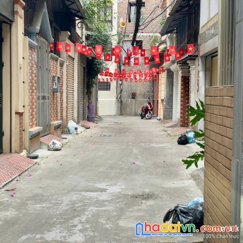 Bán căn nhà 5 tầng chính chủ ở phố tạ quang bửu