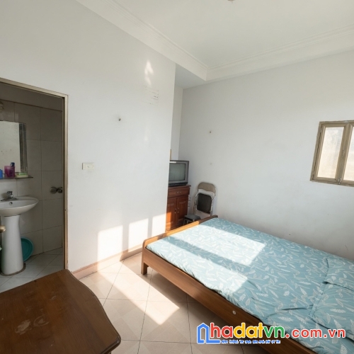 Bán căn nhà 5 tầng chính chủ ở phố tạ quang bửu