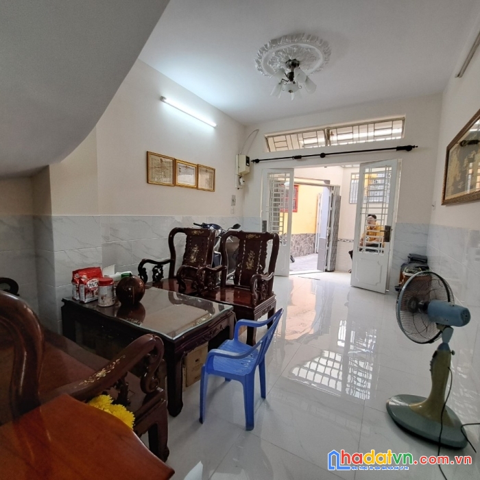 Kcn tân bình, 4 tầng đường tây thạnh, nhà còn mới, hxh.