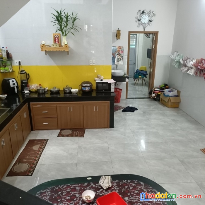 Bán nhà mặt tiền kinh doanh sát chợ hòa mỹ, liên chiểu, 110 m2 giá chỉ 5,65 tỷ