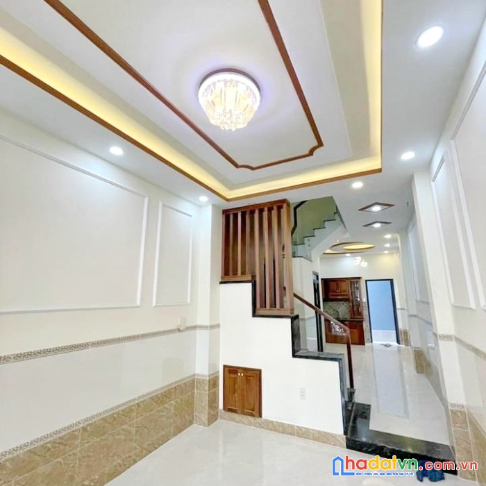 Bán nhà mặt tiền 3 lầu gần chợ phạm thế hiển phường 4 quận 8