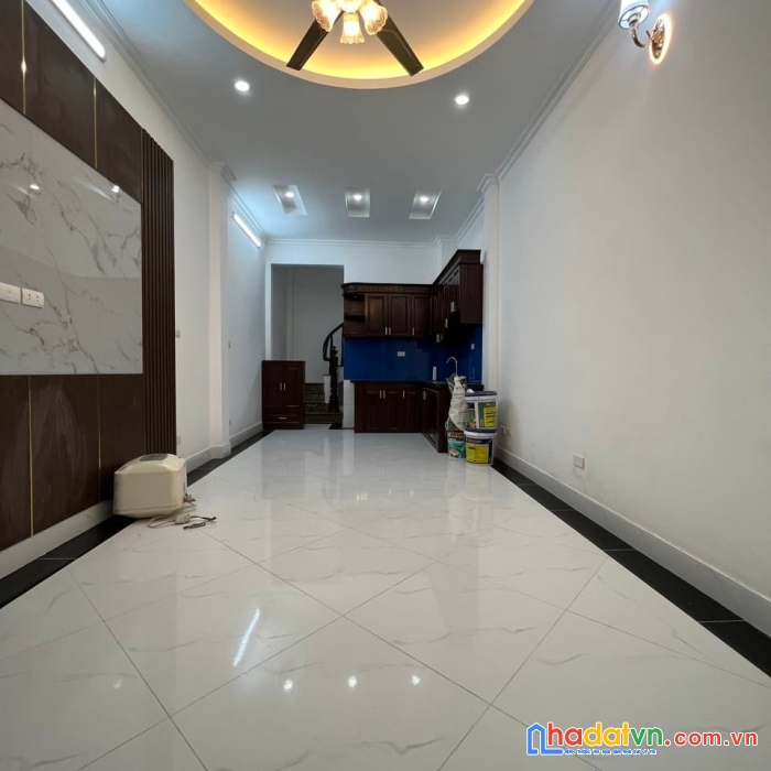 Gia đình cần bán nhà xuân đỉnh, bắc từ liêm, 42mx5t, ô tô, kinh doanh, chỉ 5.19tỷ.