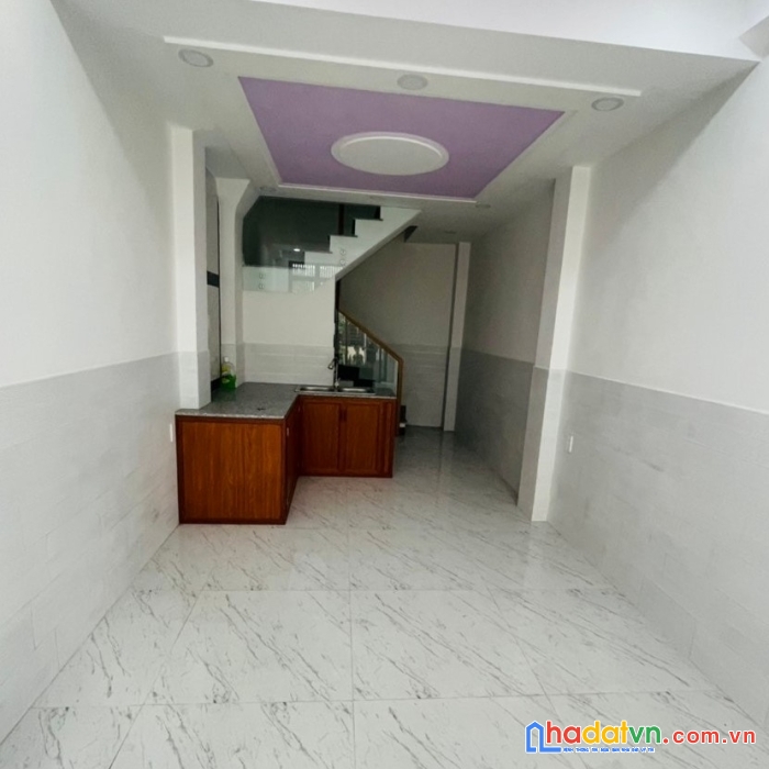 Bán nhà phú thọ hòa, hxh 8m, 3 tầng mặt tiền kinh doanh, giá chỉ 2 tỷ 5