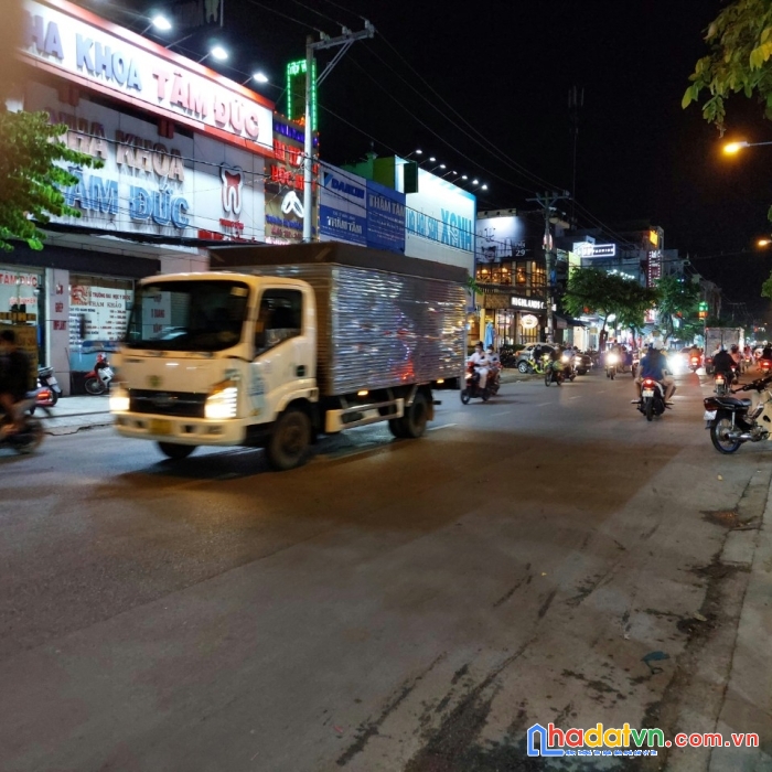 Bán gấp nhà mặt tiền trung mỹ tây, gần chợ trung chánh chỉ 8 tỷ.