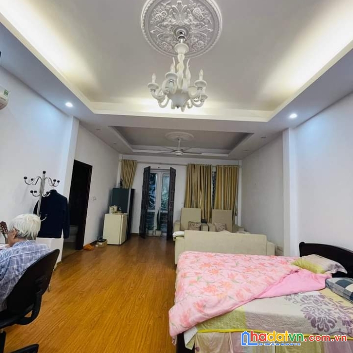 Bán nhà mặt phố kinh doanh 60mx4 tầng gần ngã tư đông anh cách đường 3 khoảng 70m giá đầu tư 