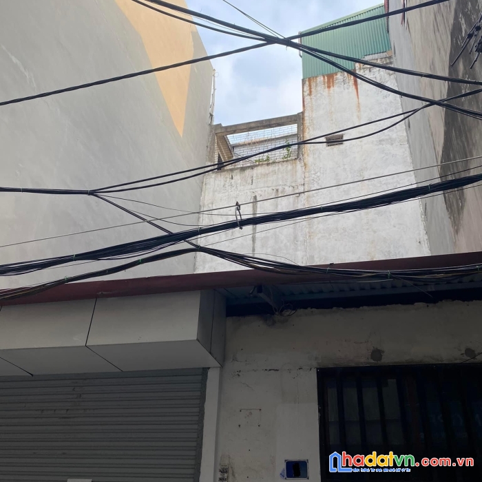 Bán lô đất phố cự lộc, sát royal city, 250m2, chỉ 18.6 tỷ