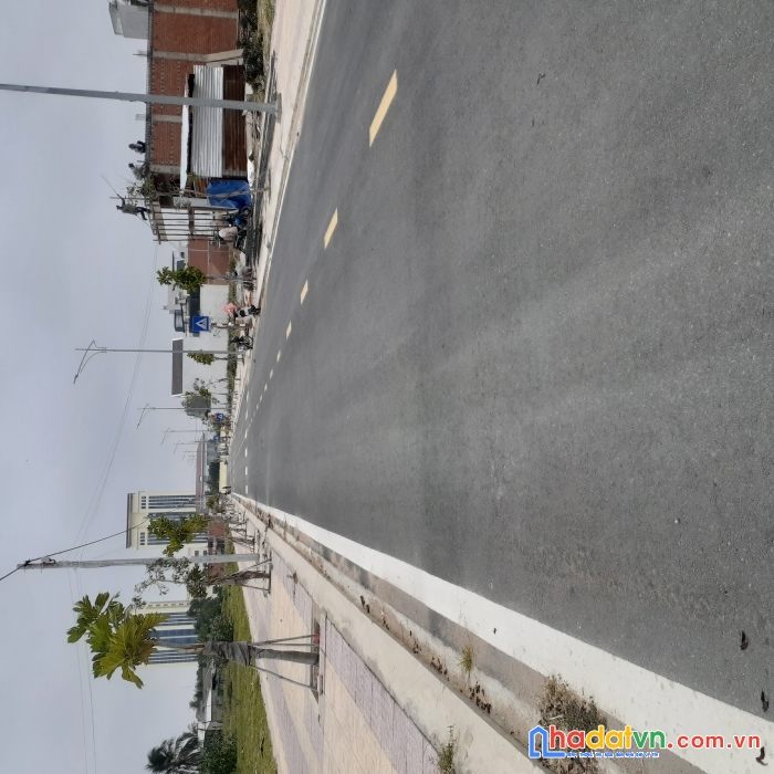 Cần bán 93m2 đất odt . sau lưng công an tỉnh ninh thuận . lh : 0964767439 ( đức )