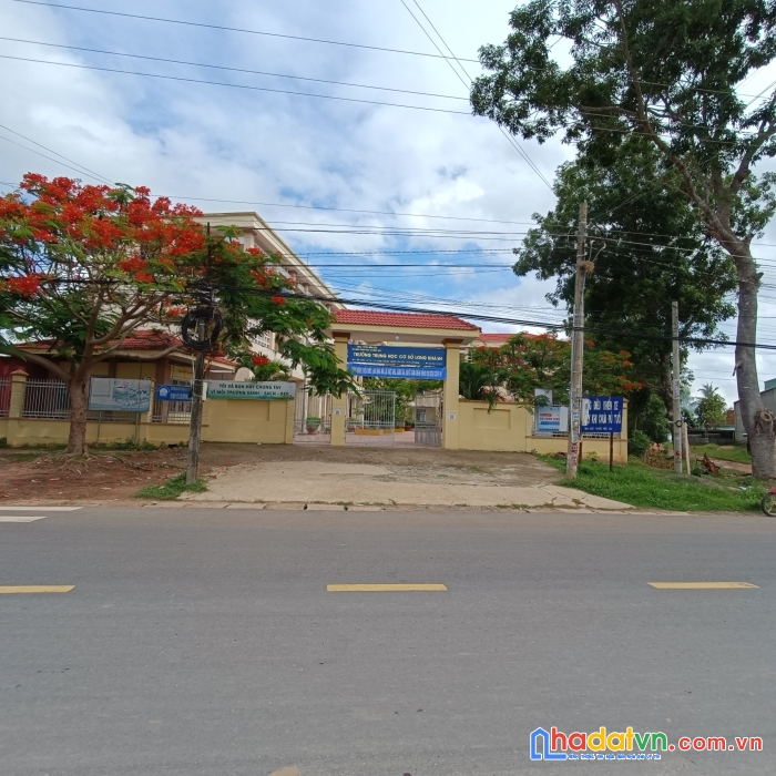 Đất nền tây ninh , mặt tiền đường nhựa 20m , full thổ cư. liền kề cao tốc hcm-mộc bài. gía chỉ 620tr