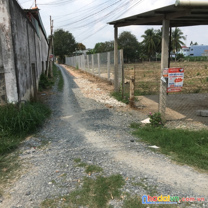 Nhà bán hẻm huỳnh hoàng hiển , phường 7 , tp. tân an , long an . 1,5 tỷ .
