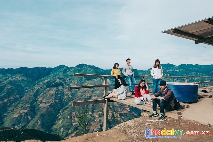 Bán đất y tý, thôn mò phú chải (sapa 2) phù hợp đầu cơ khai thác nghỉ dưỡng cao cấp
