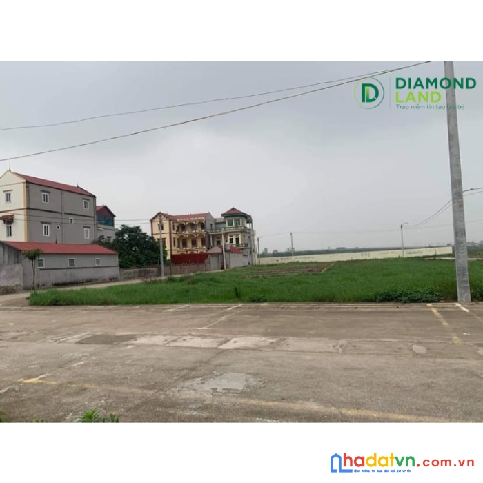 Hàng đấu giá siêu đẹp tại làng đồng nguyên khê đây!!!