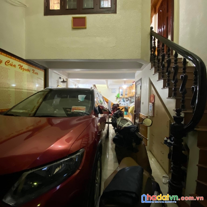 Bán nhà phân lô huỳnh thúc kháng, ô tô 7 chỗ vào nhà, 40m2 x 5t, mt hơn 4m, nhỉnh 10 tỷ