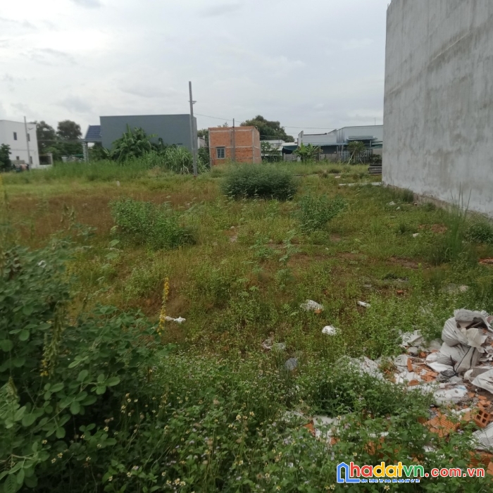 Đất thổ cư 880tr/ nền. đường nhựa, ngay chợ long thượng , cần giuộc , long an, pháp lý đầy đủ