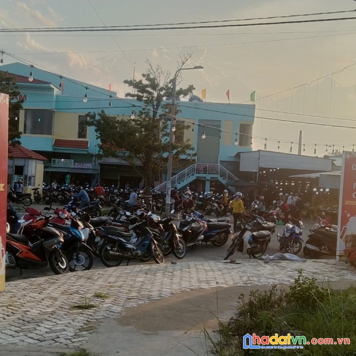 Chính chủ cần bán lô đất nằm ngay trong khu phố chợ điện nam trung hội an
