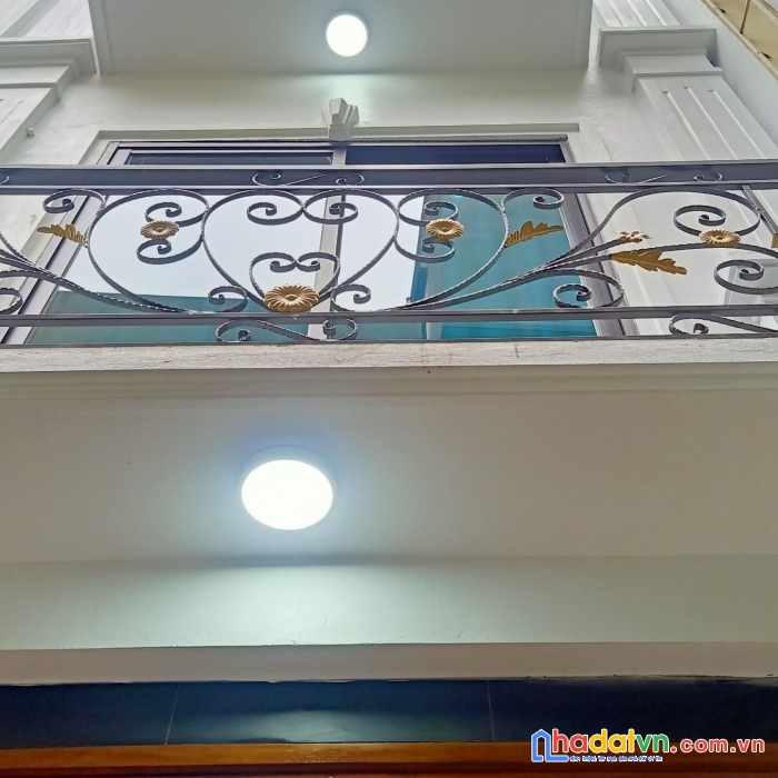 Cực phẩm! bán nhà 5t*dt 36m2 tại kđt văn quán vị trí cực đẹp ô tô đỗ cổng, giá chỉ 3.6 tỷ