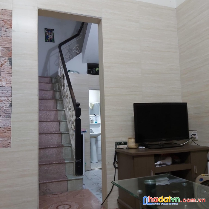 Bán nhà khương trung thanh xuân 40m x 3t ngõ thông, mặt tiền rộng, giá 3 tỷ.
